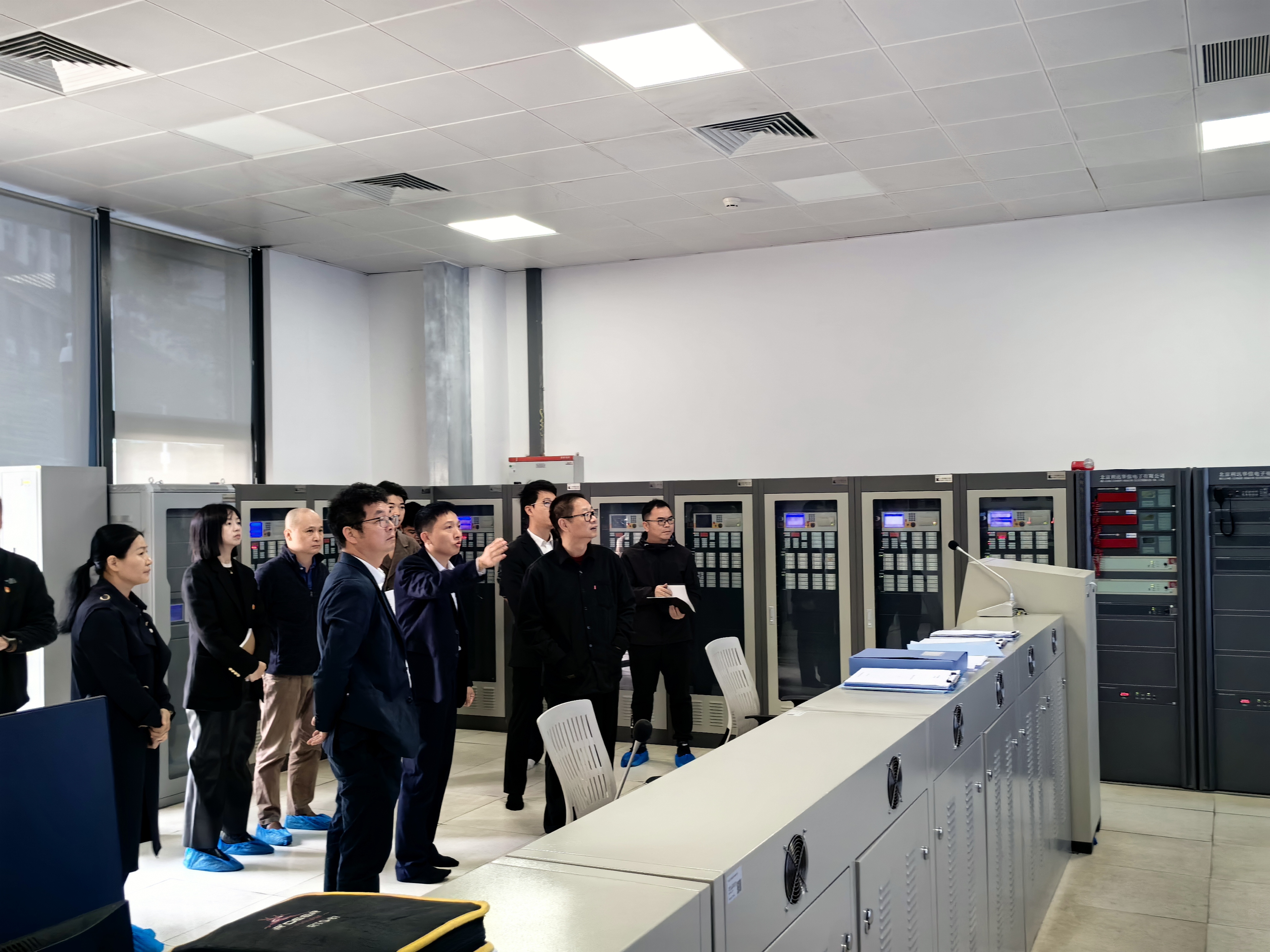 1221【路桥城发公司】厦门路桥集团领导到厦门路桥城发公司开展意识形态（网络意识形态）专题调研2.jpg